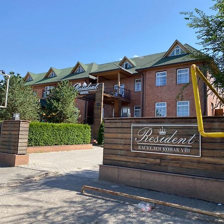 Resident Hotel Kaskelen Exteriör bild